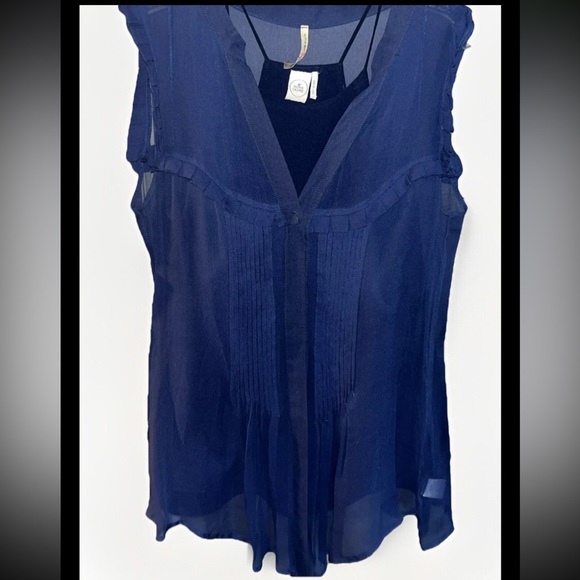 Paper Crane Polyester Tank & Olivia Moon Sheer Silk Sleeveless Blouse - Navy- L - Picture 1 of 13
